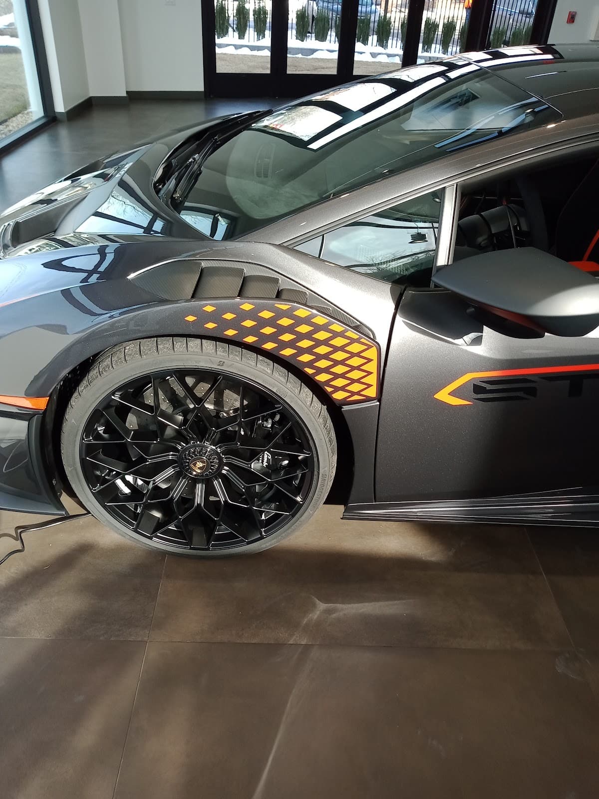 Lamborghini Greenwich thumbnail 4