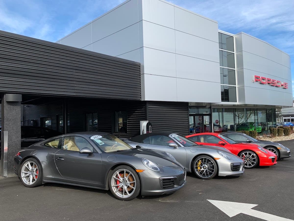 New Country Porsche, photo 1