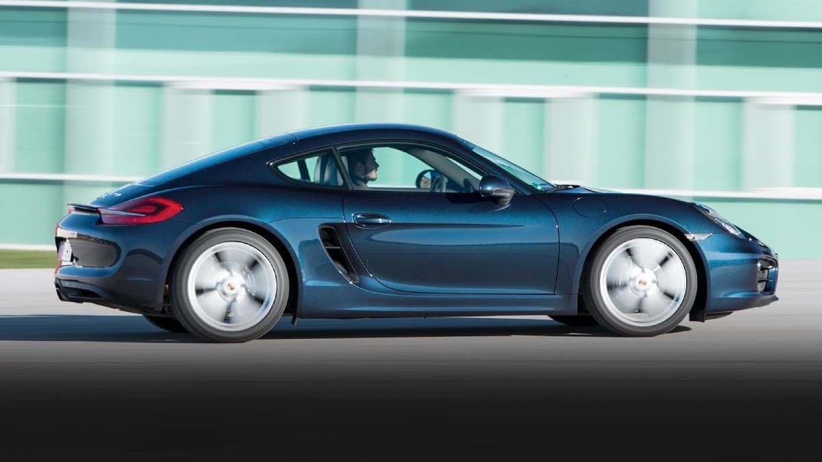 New Country Porsche thumbnail 2