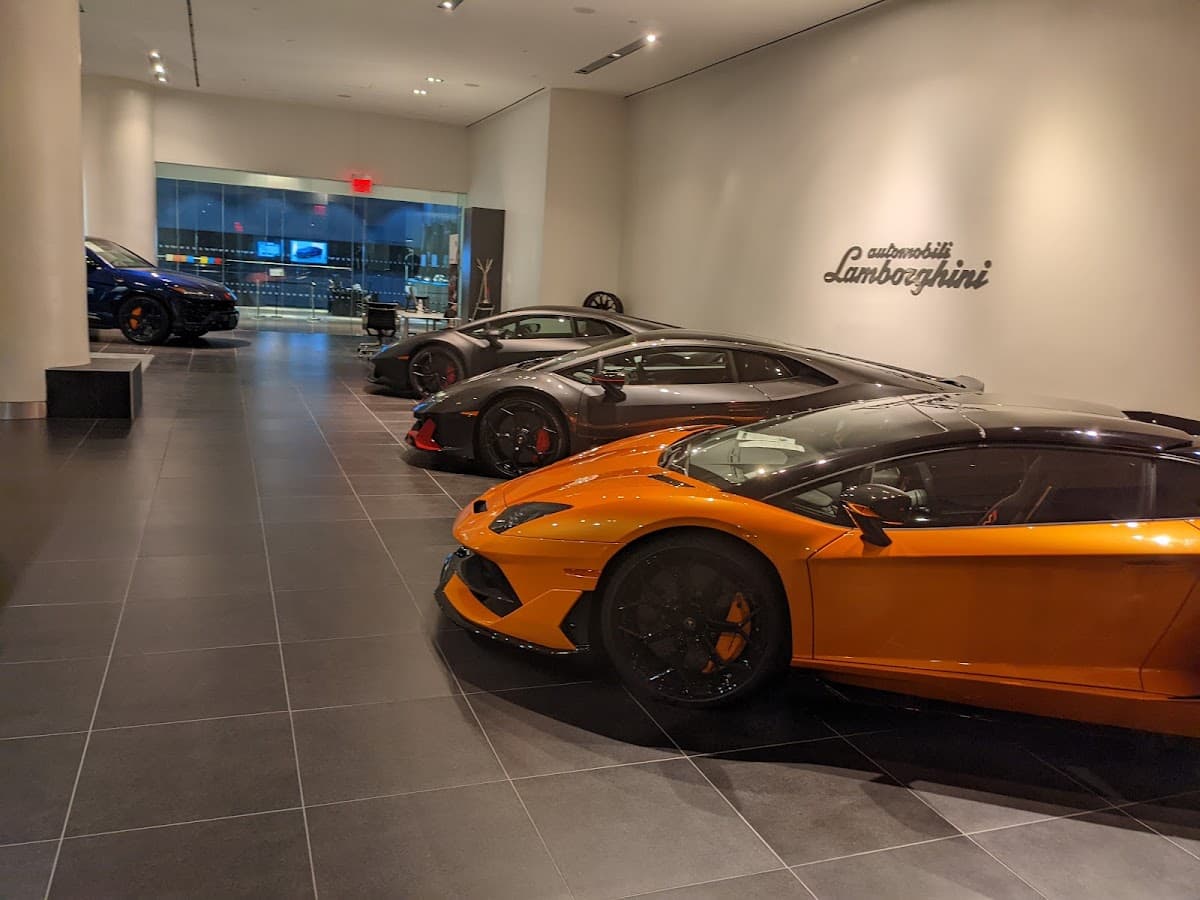 Lamborghini Manhattan thumbnail 3