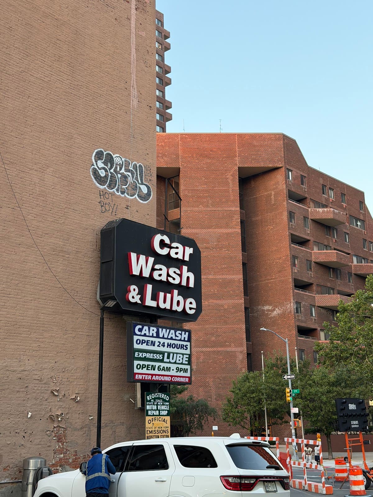 LMC Car Wash & Lube thumbnail 2