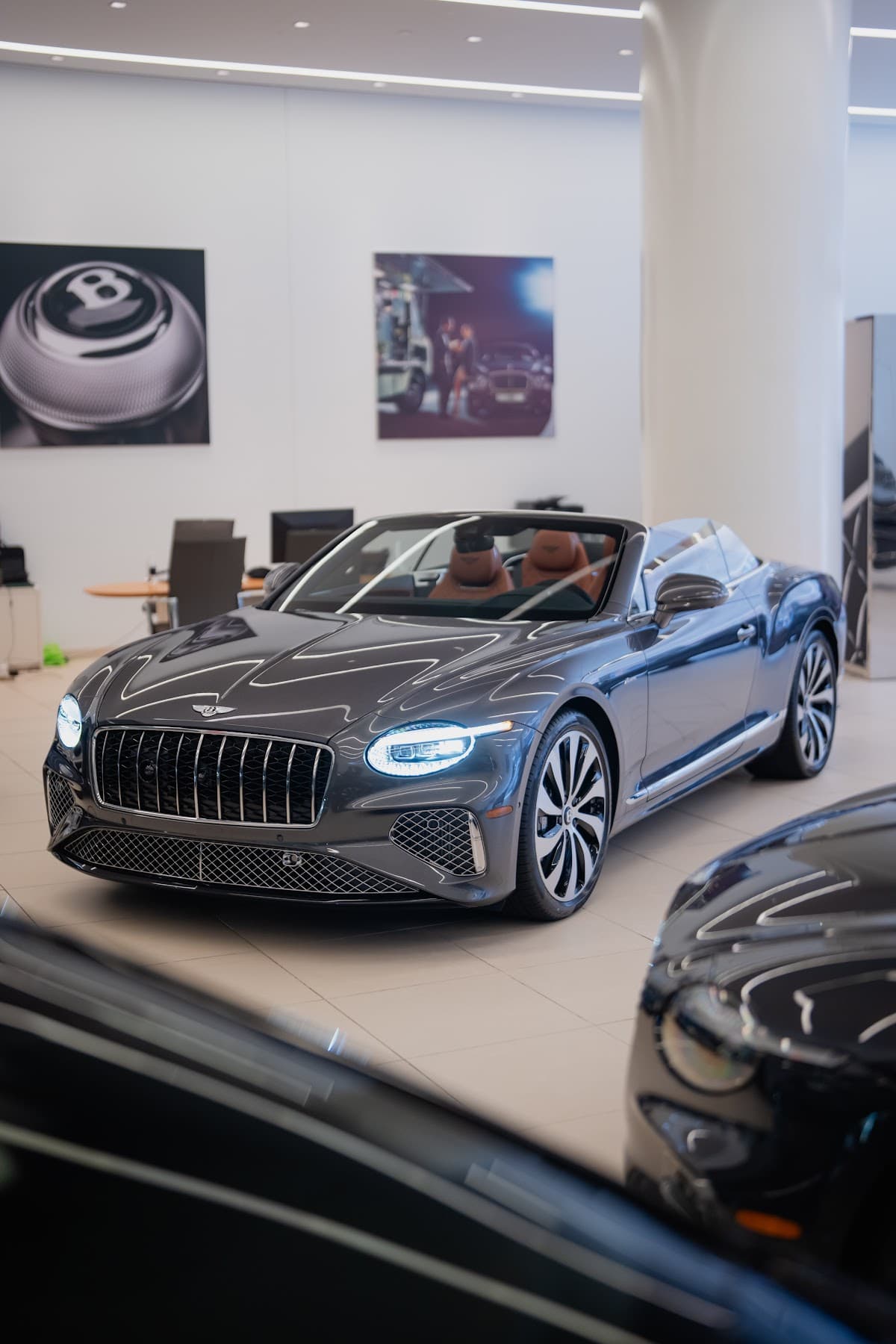Manhattan Motorcars Inc (711 11th Avenue Showroom) thumbnail 3