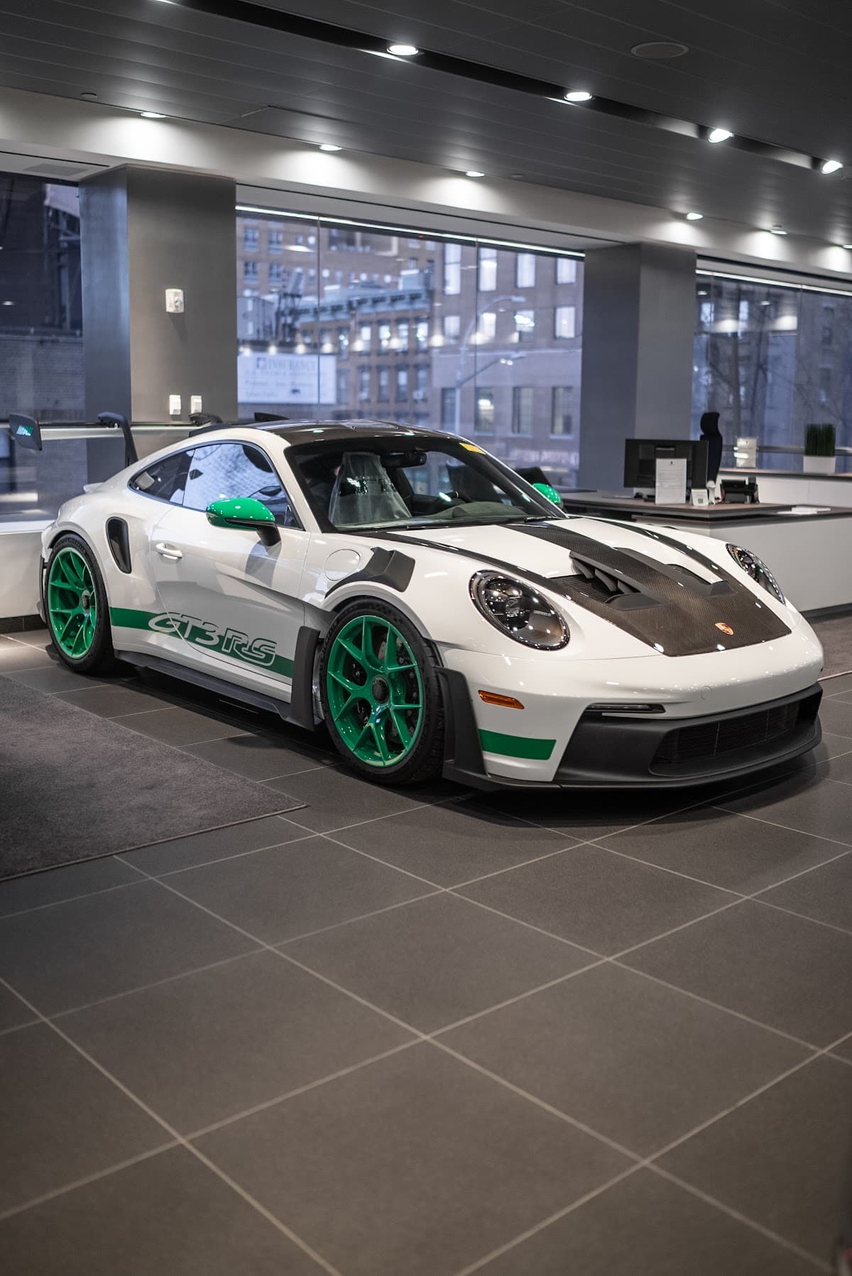 Manhattan Motorcars Inc (711 11th Avenue Showroom) thumbnail 4