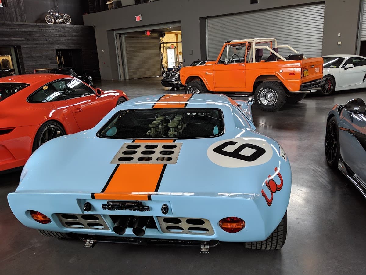 Classic Car Club Manhattan thumbnail 4
