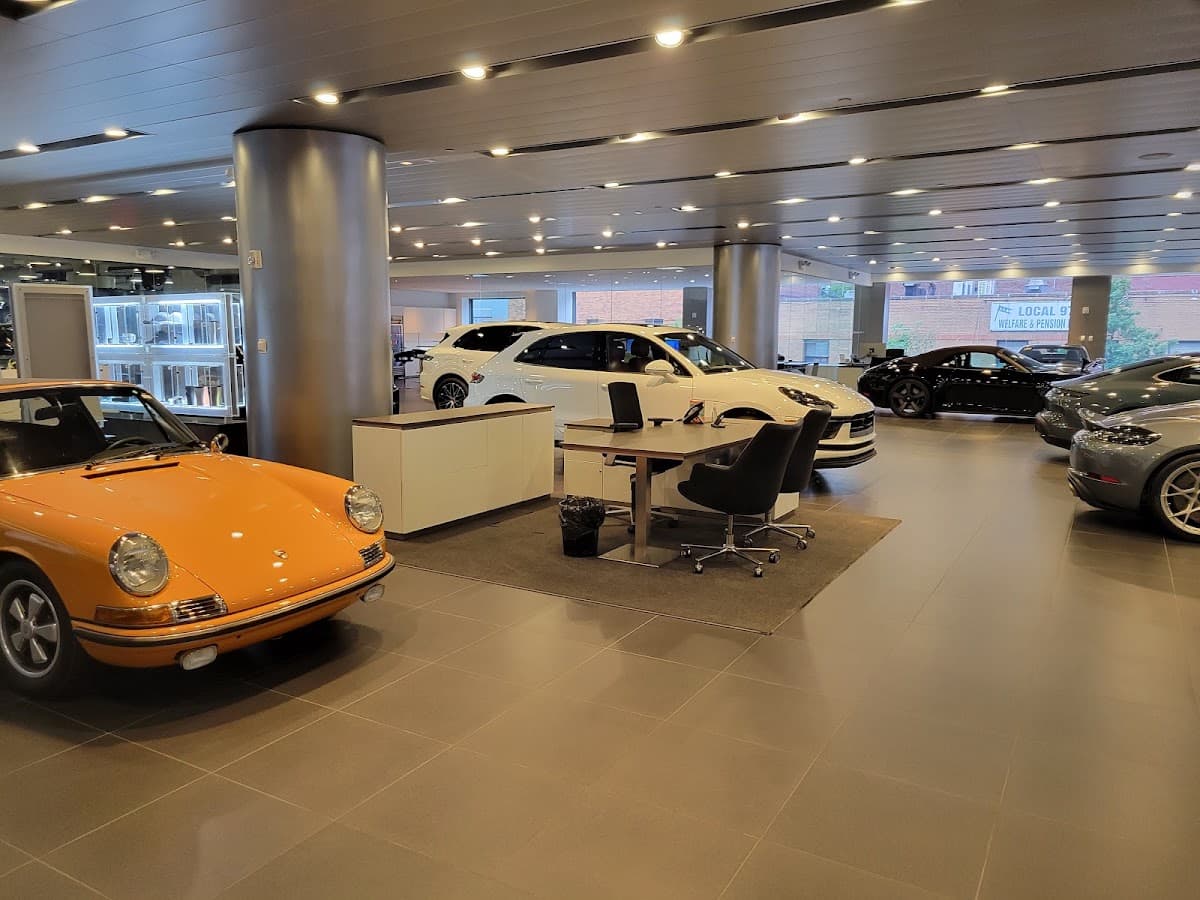 Manhattan Motorcars Porsche - Service Department thumbnail 4