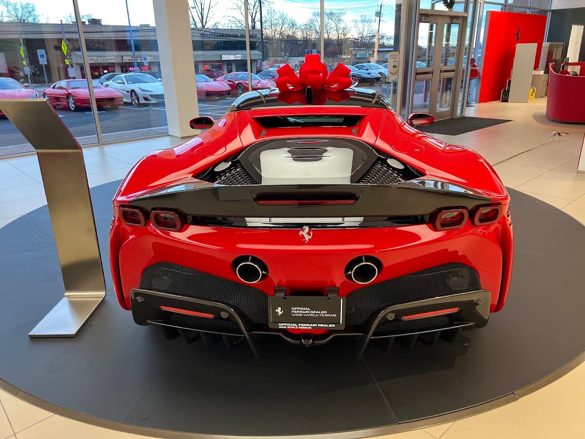 Wide World Ferrari thumbnail 3