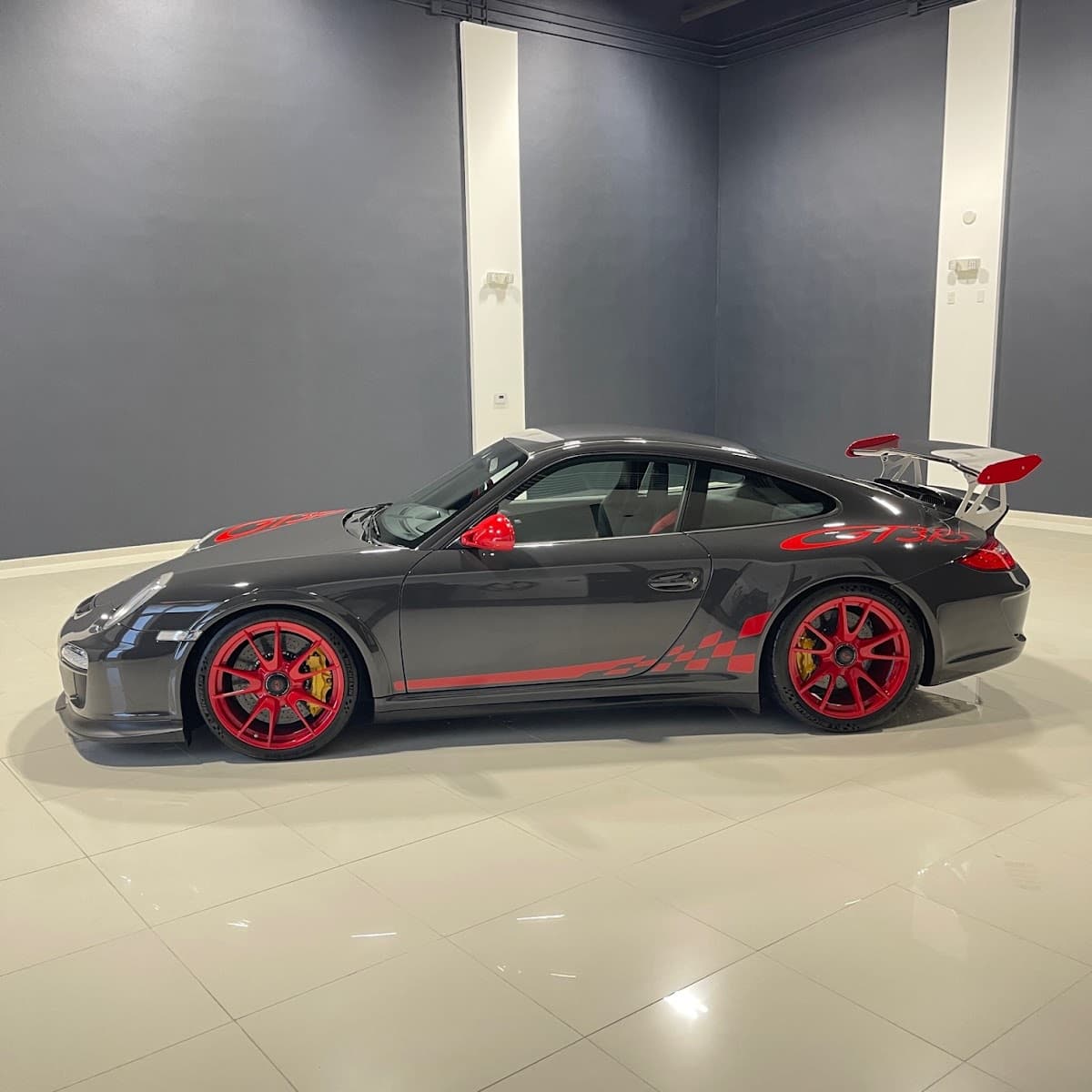 P1 Automotive thumbnail 3