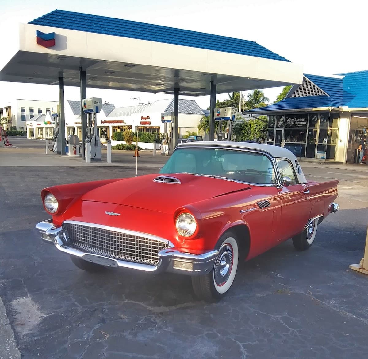 Chet's Courtesy Automotive thumbnail 4