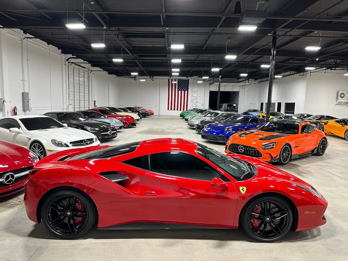 iLusso Exotic Car Dealership thumbnail 2