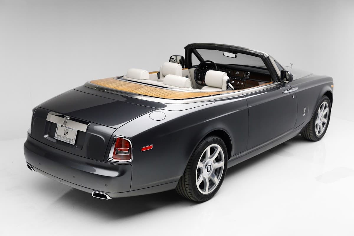 Private Collection Motors Inc thumbnail 4