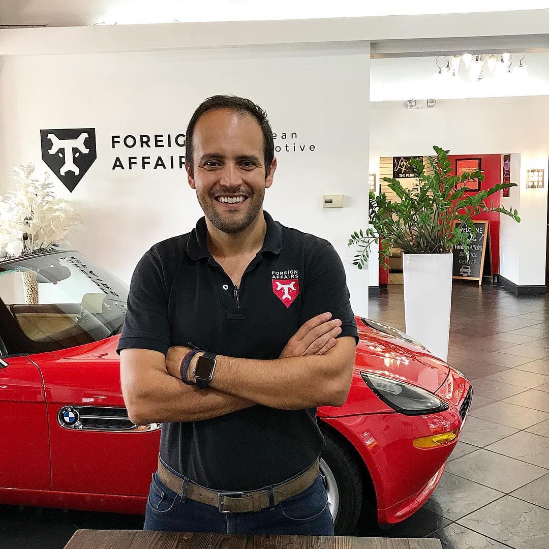 Foreign Affairs Auto thumbnail 2