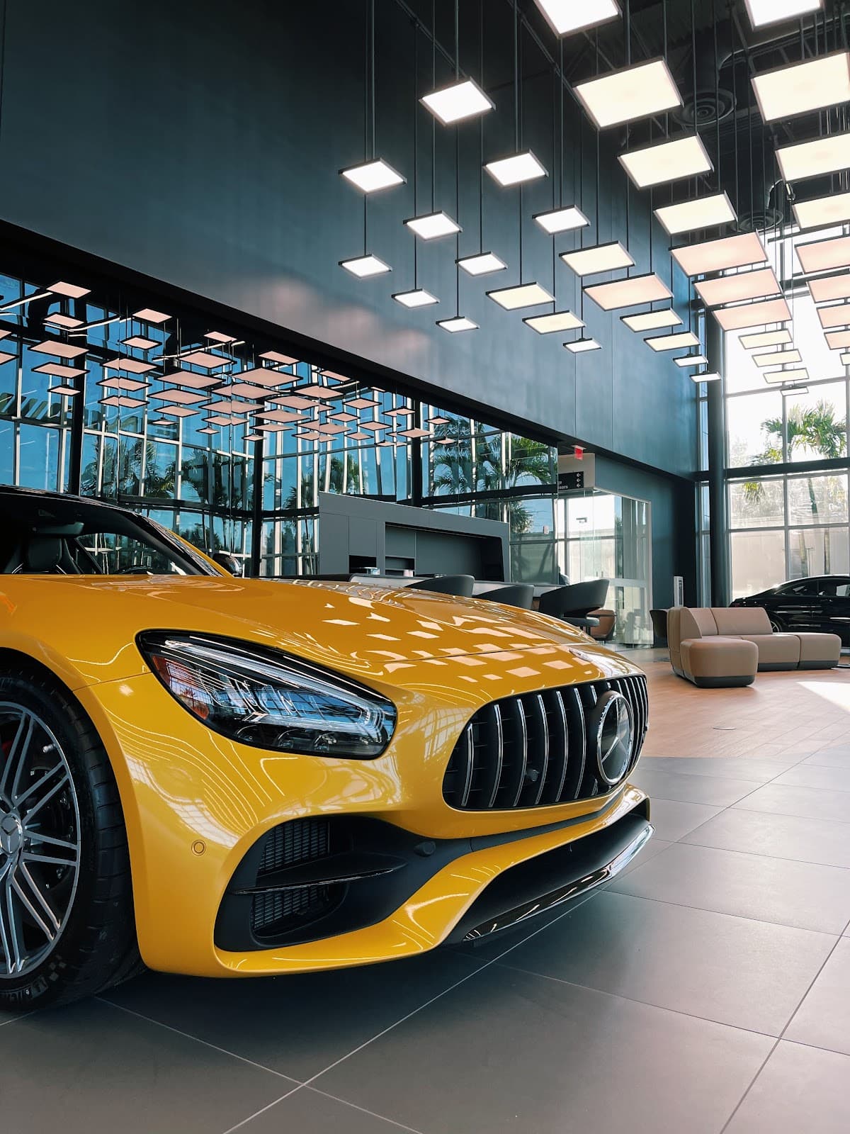 Mercedes-Benz of Palm Beach thumbnail 2