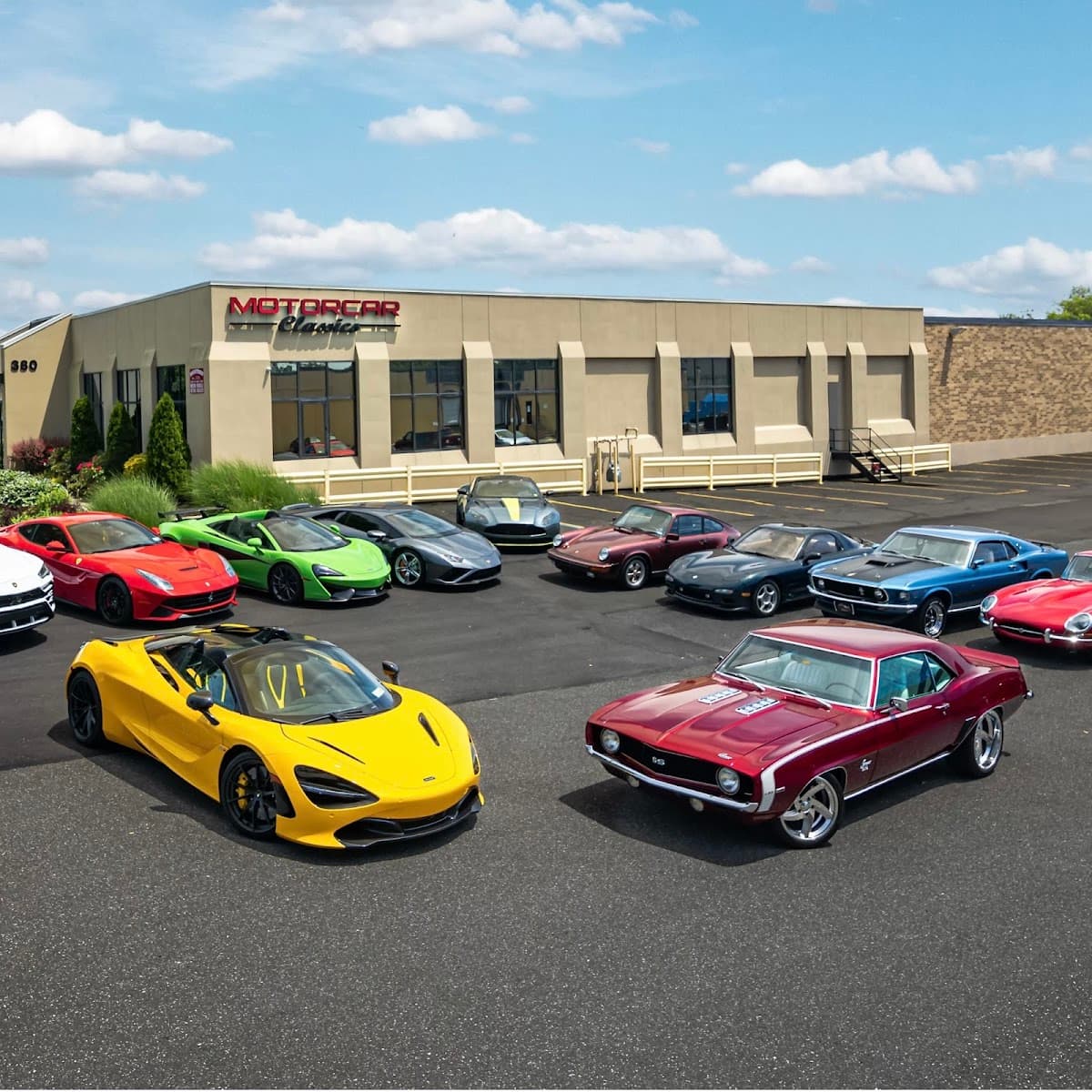 Motorcar Classics, Classic American specialist in Manhattan