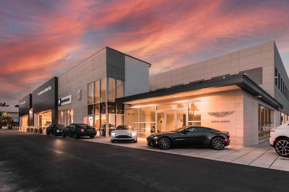 Naples Luxury Imports, Ferrari specialist in Naples